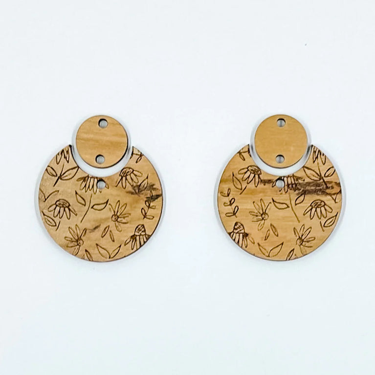 Daisy Patterned Dangle Earrings