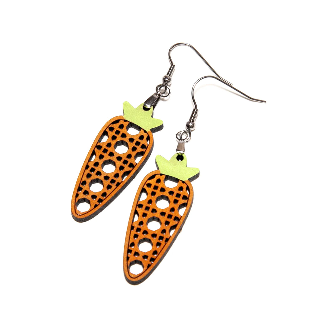 Rattan Carrot Earrings